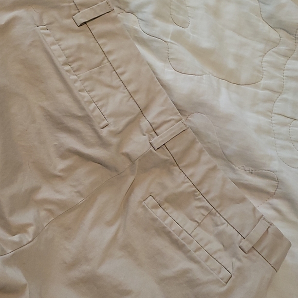 Banana Republic stretch fabric pants - Picture 8 of 8